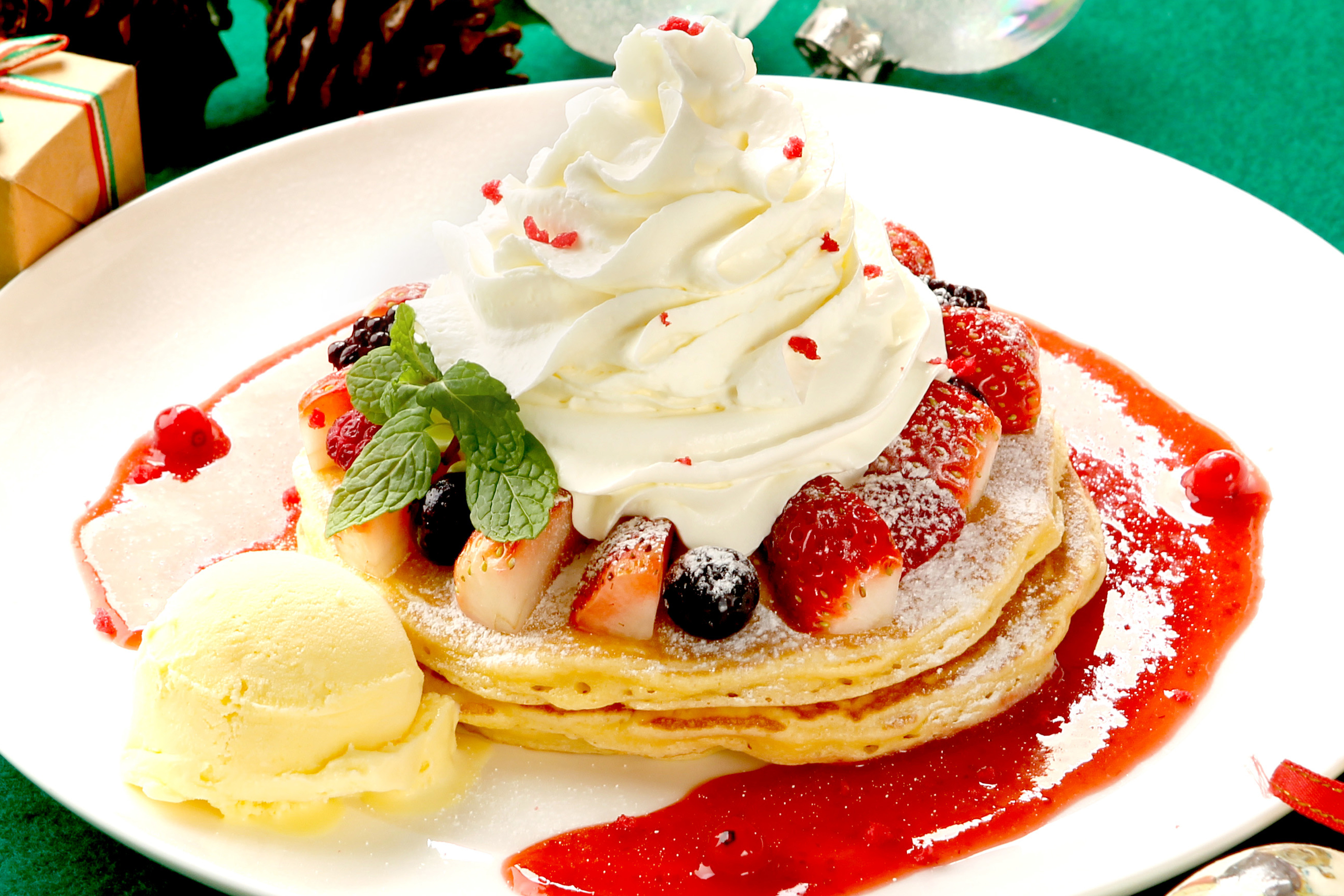 クア アイナ クリスマスパンケーキ が今年も登場